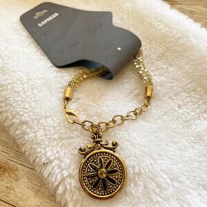 Express Medallion Pendant Charm Bracelet Gold Tone New